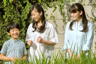 秋篠宮家の眞子さま、佳子さま、悠仁さま