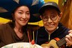 加藤茶・綾菜夫妻「感動も喜びも共有する」大切さを再認識、恒例の誕生日祝いで感じた“加トちゃんの愛”