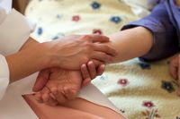 看護師であり僧侶でもある女性が語る、死にゆく「愛する人」と心残りなく過ごすヒント