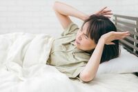 《脳神経内科医が警鐘》高すぎる枕が招く“殿様枕症候群”の実態「高さ15センチ以上はリスク10倍にも」