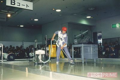 ビルクリーニング技能競技大会の全国大会に出場、見事優勝を果たす。その陰には、恩師との2か月にわたる特訓の日々があった