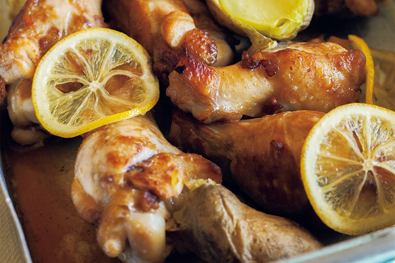 鶏手羽元のオーブン焼き　撮影／砂原 文