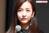 元AKB板野友美がSNSで公開した“丸出し投稿”に「こんなに出して大丈夫？」「チヤホヤされたいように見える…