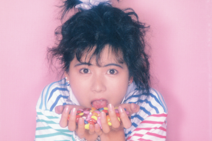 1986年、6枚目のシングル『ちょっとやそっとじゃCAN'TGETLOVE』が化粧品会社のキャンペーンCMソングに起用される