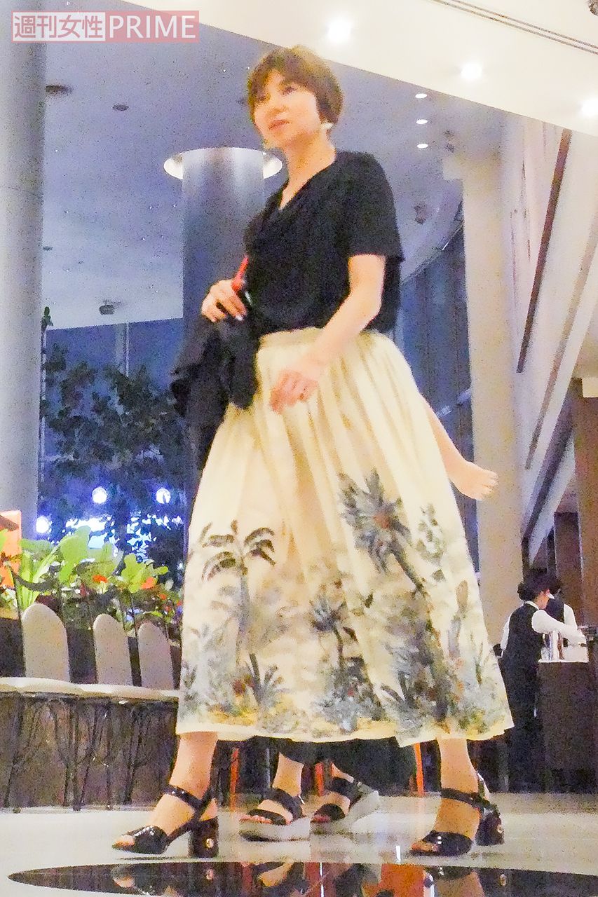 山口智子　3次会のカラオケでは、ノリノリで欅坂46を歌ったという