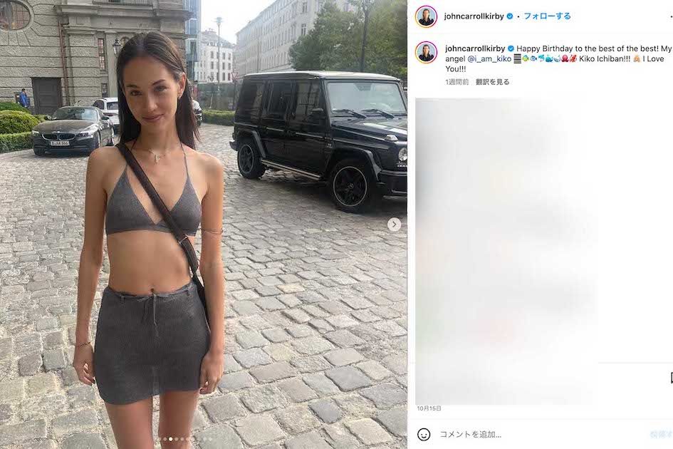 水着のような格好で街中を歩く水原希子（ジョン・キャロル・カービー氏のインスタグラムより）