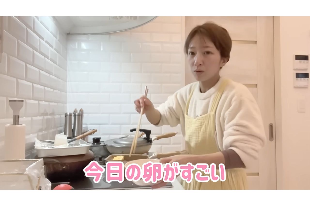 すっぴんを披露する辻希美（YouTubeチャンネル『辻ちゃんネル』より）