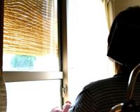 老人が新幹線で焼身自殺、｢社会的な孤立が大きな問題｣