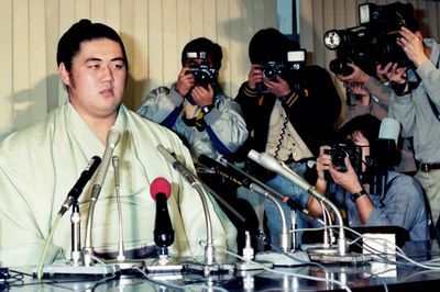 相撲界 “陰の職人” 床山さんが語る32年前の秘話、「双羽黒」の髷を結って減俸の過去