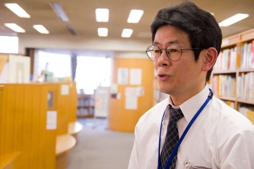 新宿区立大久保図書館の米田雅朗館長