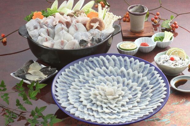 ふぐ刺とちり鍋セット/2〜3人前11800円