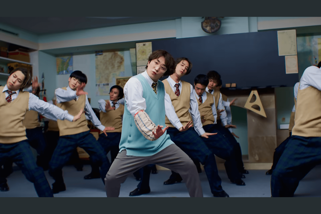 昨年のレコード大賞「大賞」受賞曲『Habit』のプロモーションビデオより