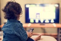 『あぶない刑事』の脚本家も嘆く、ドラマ脚本の今昔から見える “ドラマ離れ”