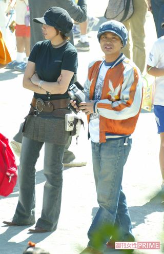 息子の運動会に参加する、浜田雅功と小川菜摘