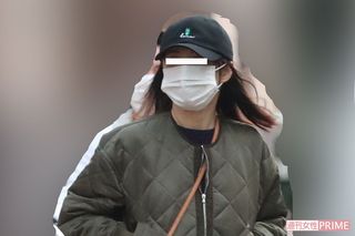 二宮和也と半同棲生活を送っていたころのIさん。ニノ宅から出てくる一枚