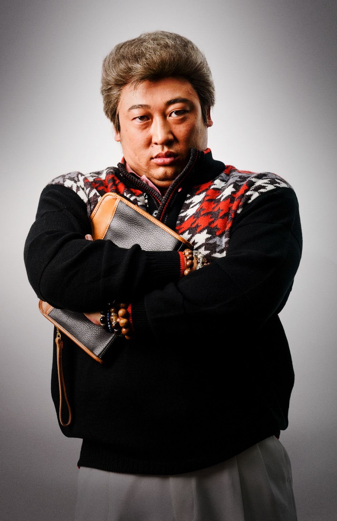 容疑者4：神取忠。建設会社社長。声が大きく話が長い。何かとうさんくさい。(c)テレビ東京