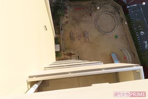 9階から見下ろすと目がくらむような高さ