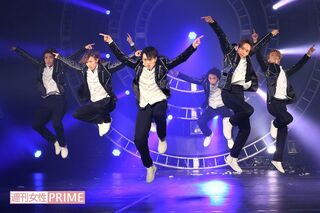 世界的トレンドになっている一糸乱れぬ“シンクロダンス”が、トラジャの売りのひとつ