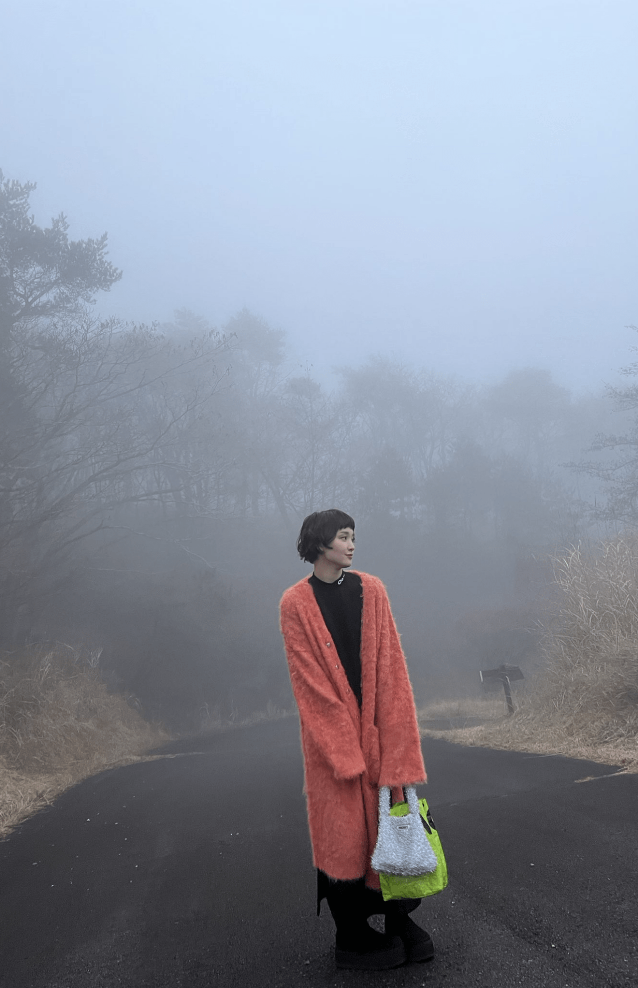 高千穂でのオフショットを公開した剛力彩芽（剛力彩芽公式Xより）