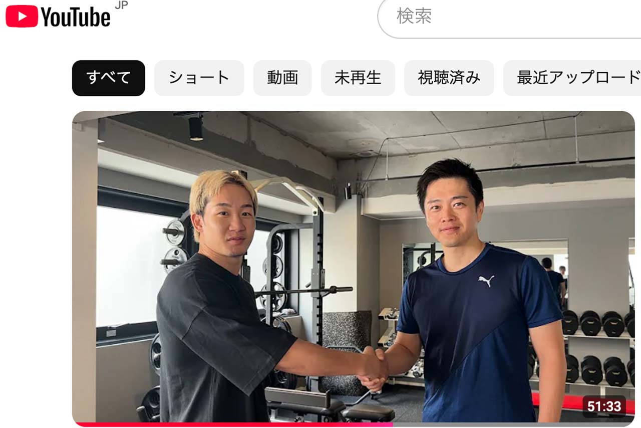 吉村洋文大阪府知事と「筋トレ」対談した朝倉未来（9月4日公開の本人YouTubeより）