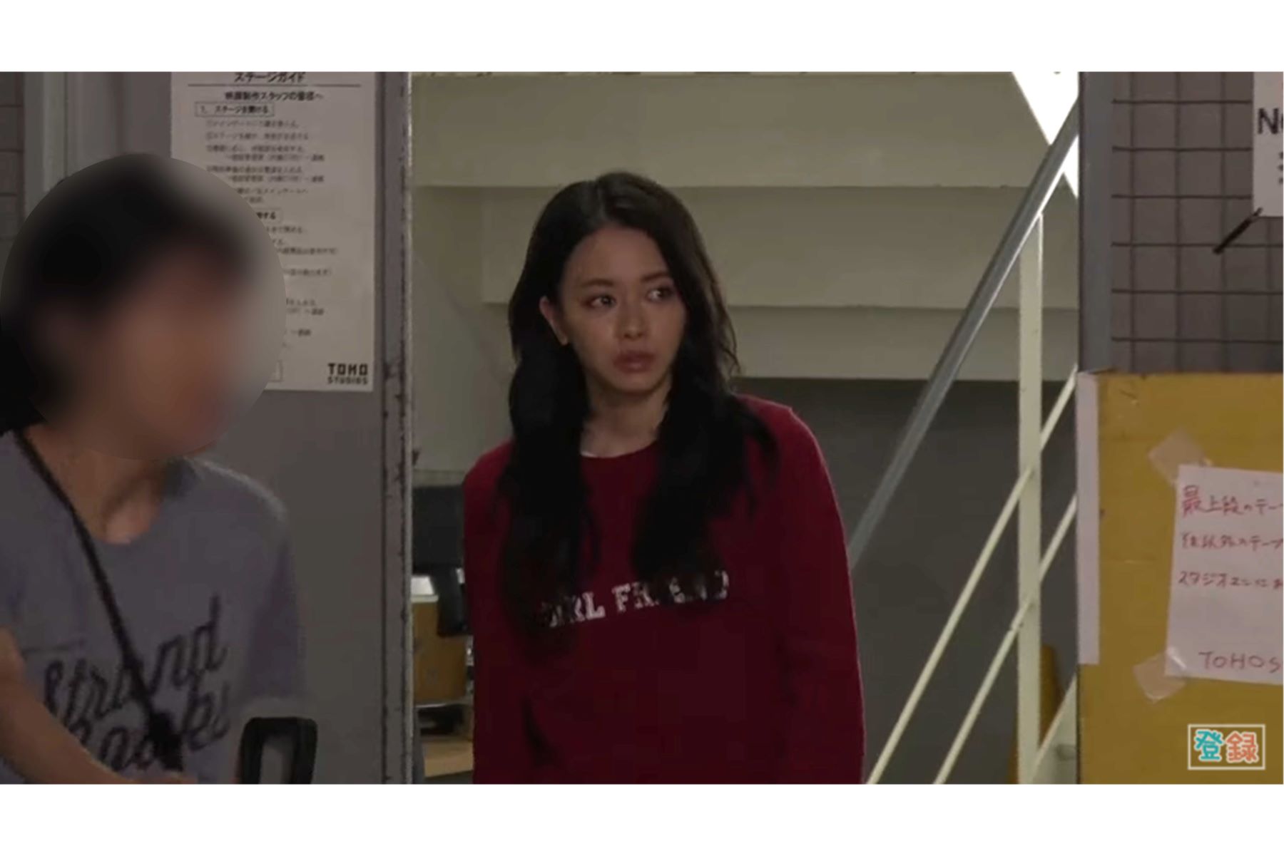 「感じ悪い」と批判された、『タウンワーク』CM撮影での山本舞香の現場入り（ 『moviecollectionjp』のYouTubeチャンネルより）