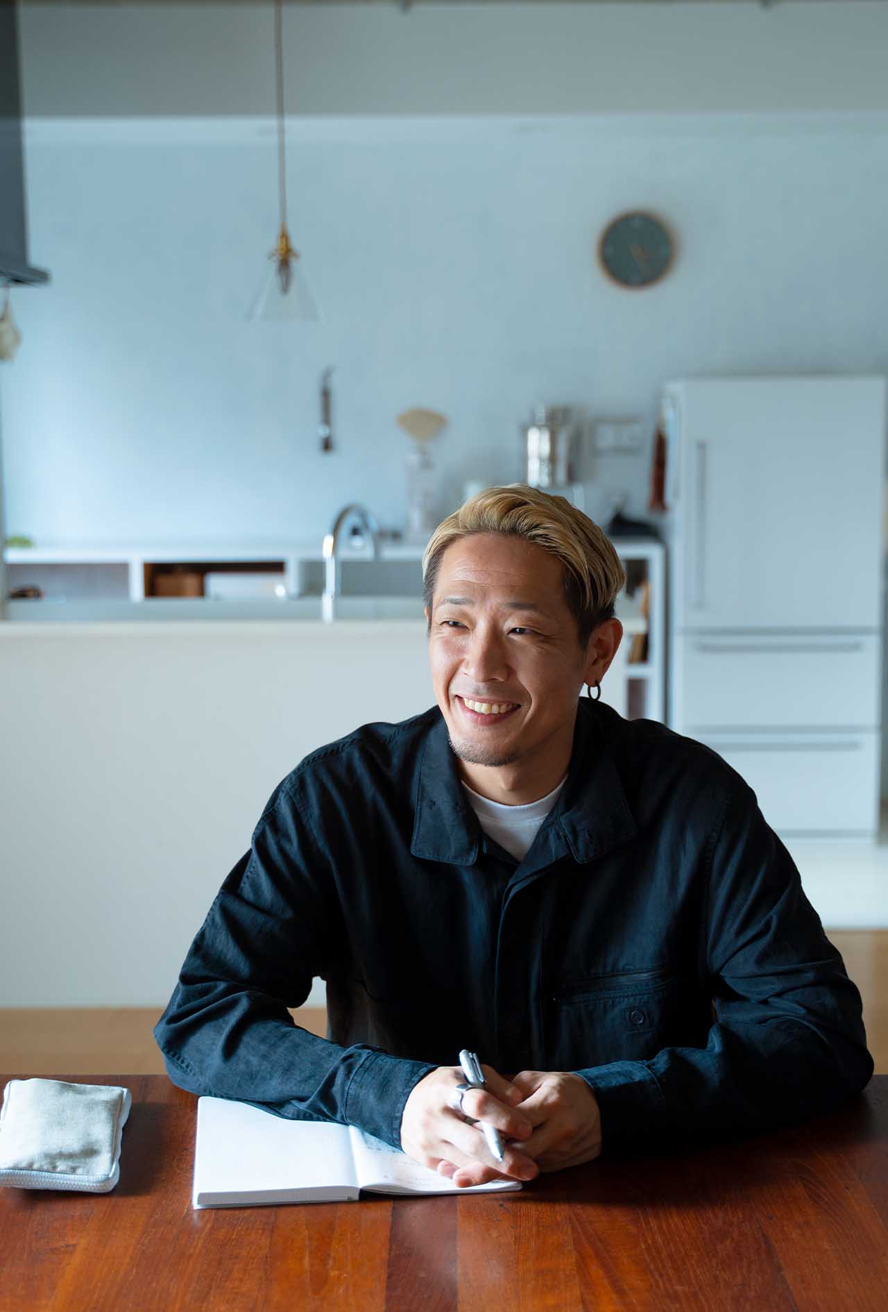 ヤスキチさん／暮らしを整えて心が整う、「拭く＝福」と捉える「拭く活（福活）」を提案。モノが多い暮らしではなく、ちょうどよい心地いい暮らしを目指す。著書に『福を呼ぶ拭き掃除　拭く活』（主婦と生活社） instagram@84kichi