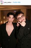 YouTuber・POCのナツのインスタグラムに登場した松本潤(右)