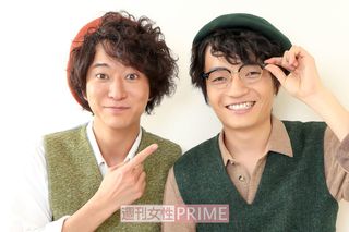 祐二のトレードマークのひとつ、メガネをかけた岡山天音。作中ではなかなか見ることのできないショットです。撮影／佐藤靖彦