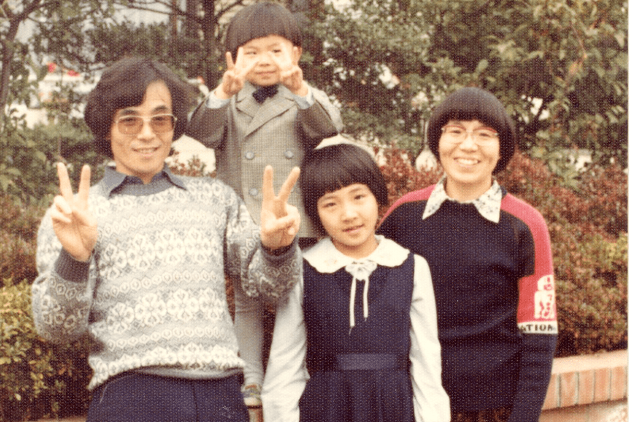 長女9歳、長男3歳ごろの家族のスナップ