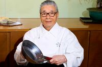 現在オリジナルフライパン「ろくパン」が“クラファン”で話題沸騰中！《93歳の料理系YouTuber》「初代・和…