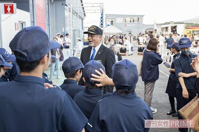 高校の校長になった小西さんは、生徒たちと積極的に交流を　撮影／齋藤周造
