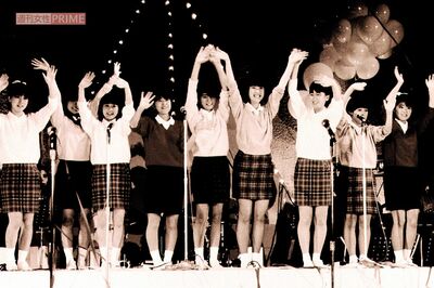 1980年代に世の男性が熱狂した『おニャン子クラブ』“普通の子”が一夜でスターになれた秘密