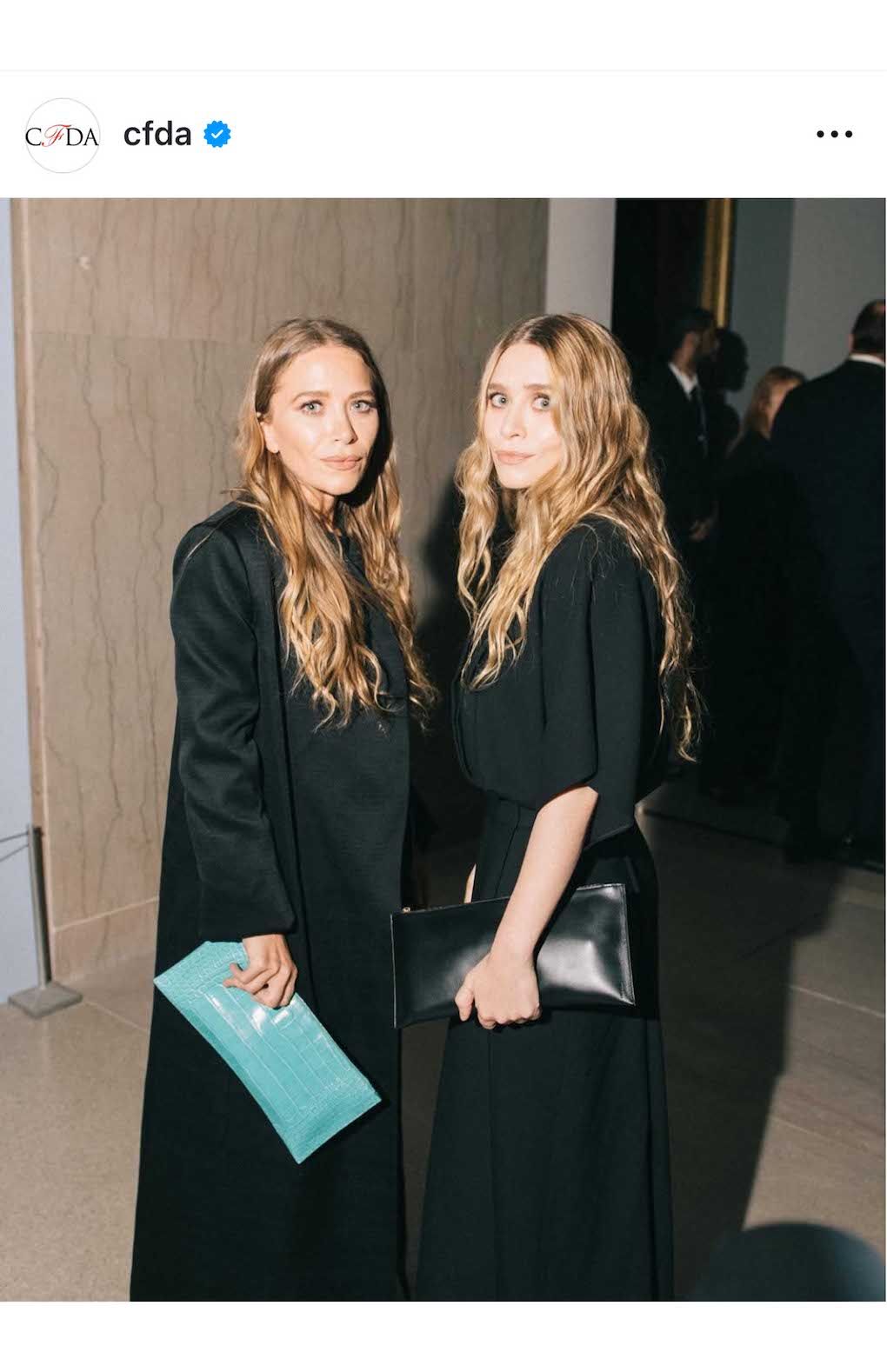 オルセン姉妹（'19年）。ブランドは大成功でアメリカファッション協議会（CFDA）による表彰をたびたび受けている（CFDAのインスタグラムより）