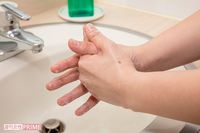 【新型コロナ】主婦たちの「そこまでやる!?」な感染予防法を、専門医がズバリ判定