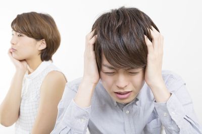 離婚を切り出された男性、結婚前にフラれた女性、両者に共通する「人生の後退」