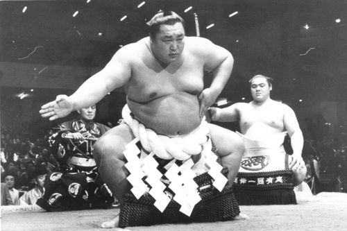 丸山さんにとって師匠でもあり、父親のようでもあった昭和の大横綱・北の湖親方。「懐の深い人だった」という（写真・産経ビジュアル）