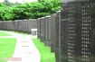 沖縄戦の犠牲者の名が刻まれた「平和の礎」。その数は24万人超