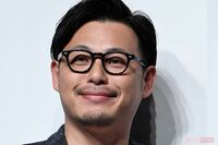 アルコ＆ピース平子祐希はセクシー路線、アンゴラ村長など女性芸人の次は“おじ芸人写真集”が新たな鉱脈に