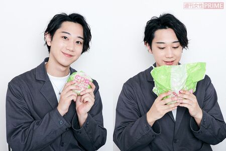 「いろんな具材が入ったハンバーガー」食べ方：ファストフードこそ、ゆっくり食べることを意識　撮影／山田智絵