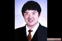 《白金高輪硫酸事件》花森弘卓容疑者、中学時代に起こした“彫刻刀騒動”に不気味な笑み