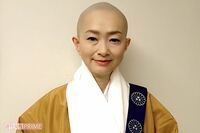 「自死も考えた」誹謗中傷を受け僧侶になった元女性アナウンサーが語る、人間の心の闇「もう黙っていられな…