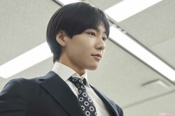 《独占》カンテレ秦令欧奈アナウンサーが“男性アナ初の本格写真集”を発売、「人前に出ることが苦手だった」学生時代のコンプレックス