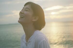 長崎県で野菜の収穫などを体験した水川あさみ（南島原市『純南島原』公式メインビジュアル）