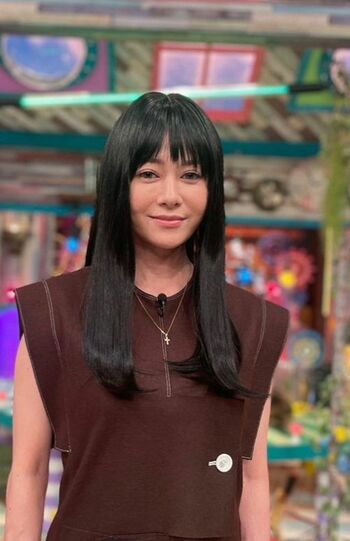 9月末に映画の宣伝で出演したときは、黒のロングヘア―だったが……（本人インスタグラムより）