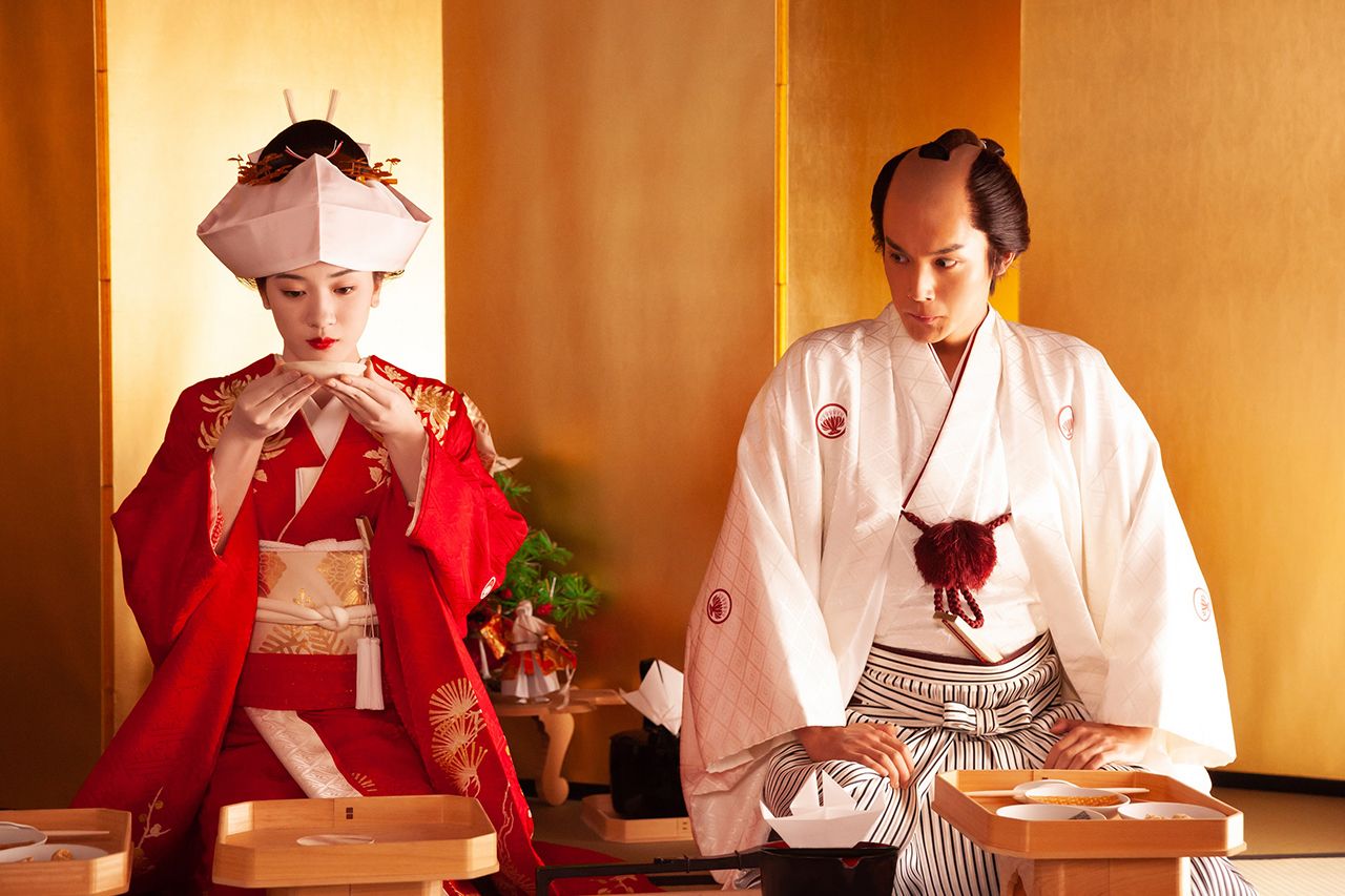 おことは序助との祝言の晴れ姿を、生き別れの父に見てほしいと望んでいる　(c)NHK