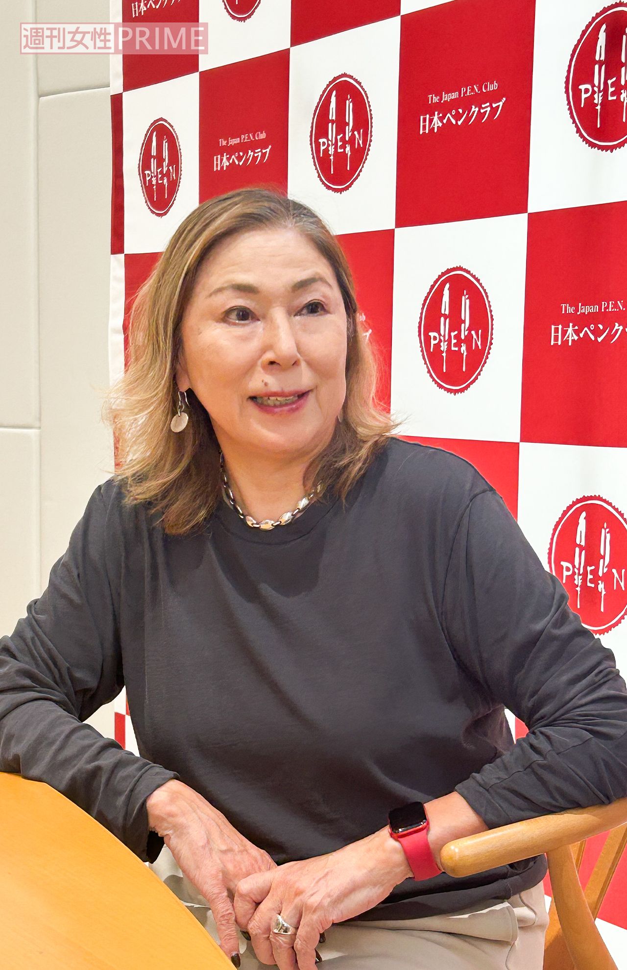 女性初の日本ペンクラブ会長に就任後、改革を進め、声明も臆せず発表する桐野夏生会長　撮影／吉岡竜紀