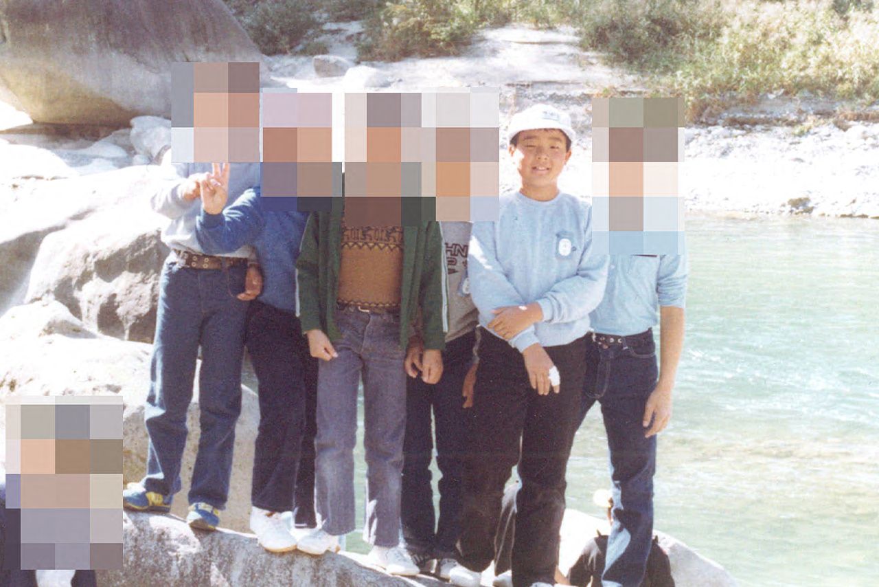 父が働くことができなくなり、生活保護を受けるほどの貧困にあえいだことも