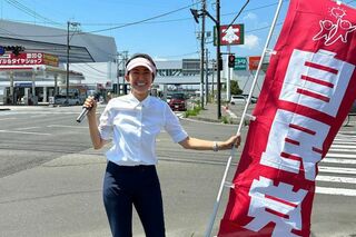 酷暑の日が続いた夏場も街頭演説を行っていた森下千里