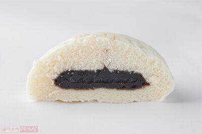 【あんまん】第4位　ファミリーマート　北海道産小豆のこしあんまんごま風味／130円　撮影／山田智絵