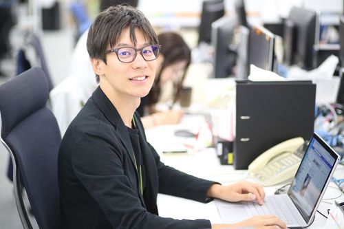 東京・新宿の高層ビル21階にスターティアラボのオフィスがある